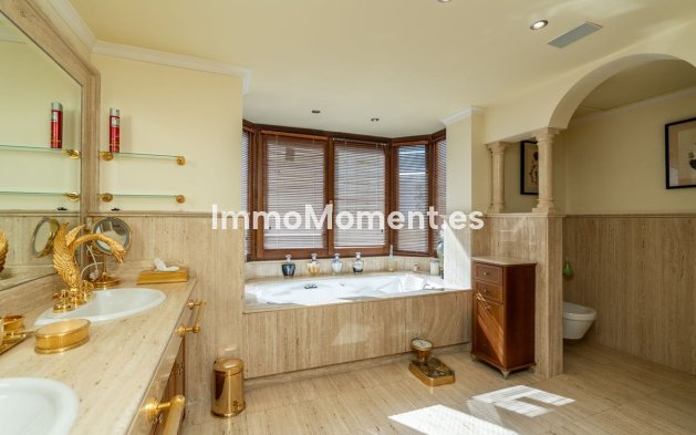 Revente - Villa - Marbella - Sierra Blanca