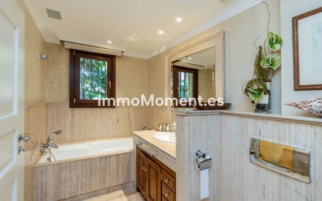 Revente - Villa - Marbella - Sierra Blanca