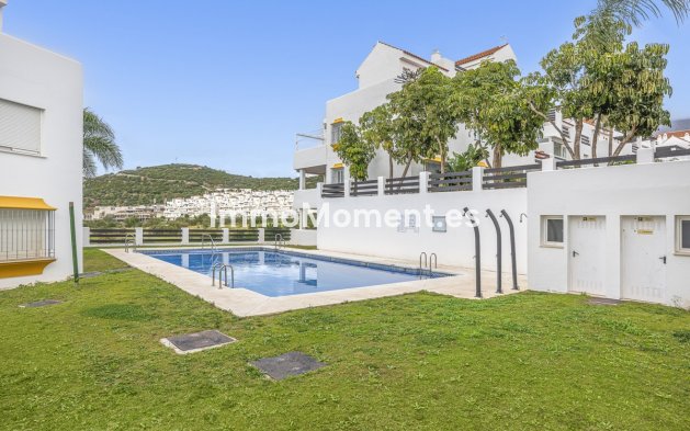 Revente - Appartement - Estepona  - Estepona Centro