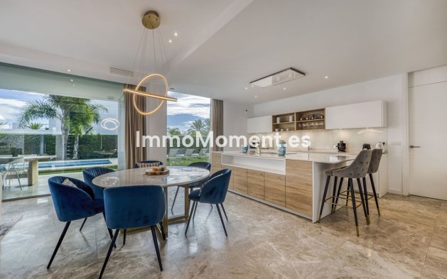 Wiederverkauf - Villa - Estepona  - Estepona Centro