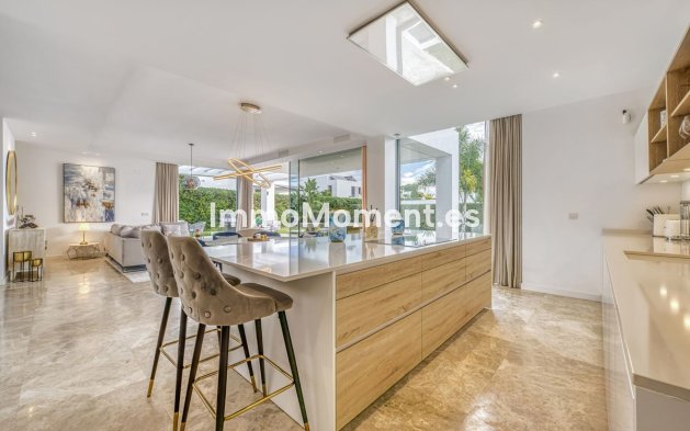 Wiederverkauf - Villa - Estepona  - Estepona Centro