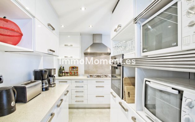 Reventa - Villa - Marbella - Elviria