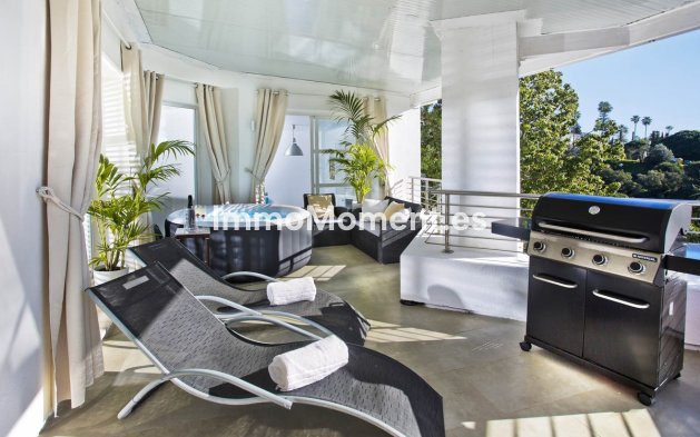 Reventa - Villa - Marbella - Elviria