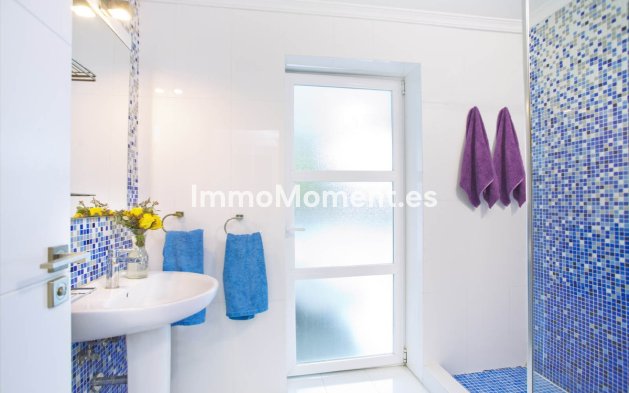 Reventa - Villa - Marbella - Elviria