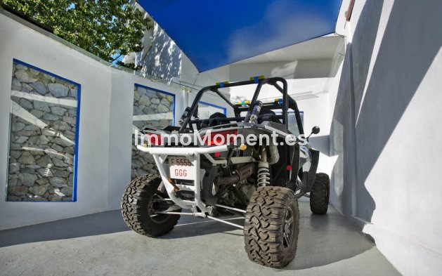 Reventa - Villa - Marbella - Elviria