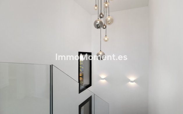 Resale - Villa - Marbella - Marbesa