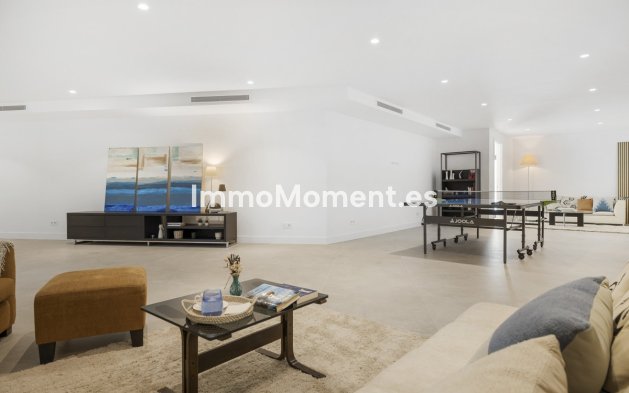 Resale - Villa - Marbella - Marbesa