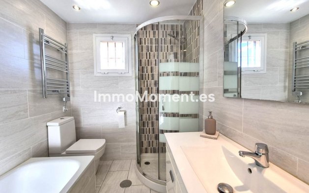 Resale - Apartment - Mijas - Calahonda