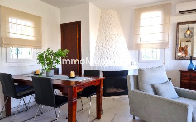 Resale - Villa - Benalmadena - Benalmadena Centro