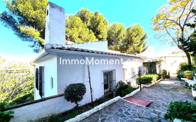 Resale - Villa - Benalmadena - Benalmadena Centro