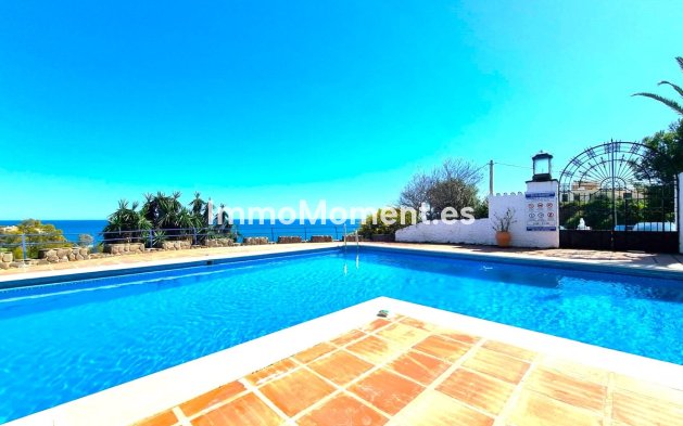 Resale - Villa - Benalmadena - Benalmadena Centro