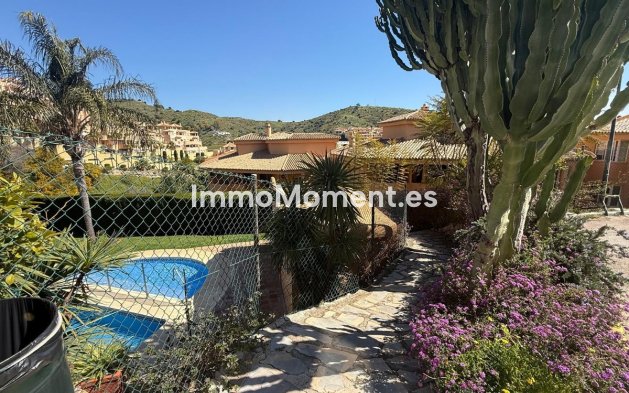 Resale - Apartment - Mijas - Calahonda