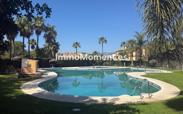 Resale - Apartment - Mijas - Calahonda