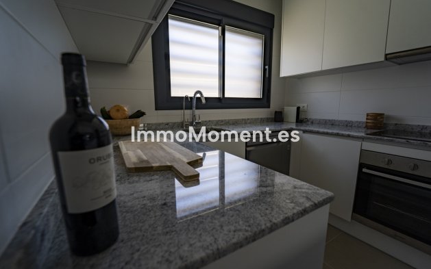 Resale - Villa - Estepona - Cancelada