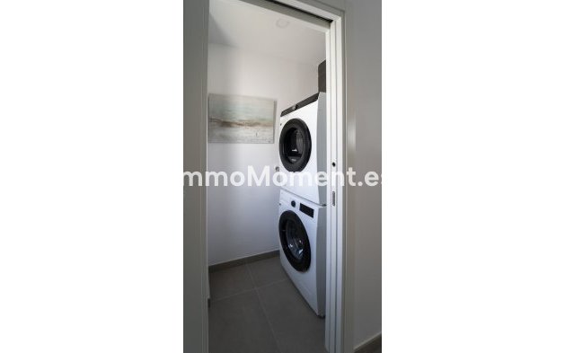 Resale - Villa - Estepona - Cancelada