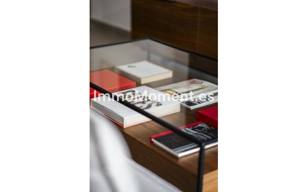 Resale - Villa - Estepona - Cancelada