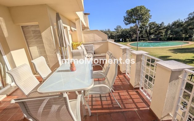 Resale - Apartment - Marbella - Elviria