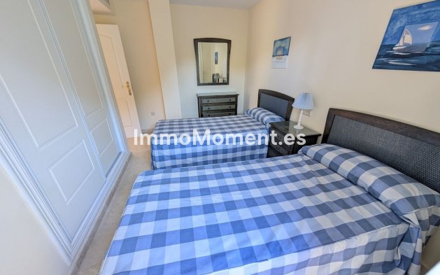 Resale - Apartment - Marbella - Elviria