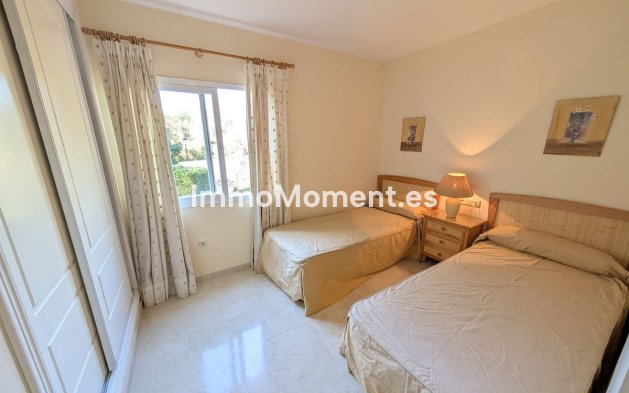 Resale - Apartment - Marbella - Elviria