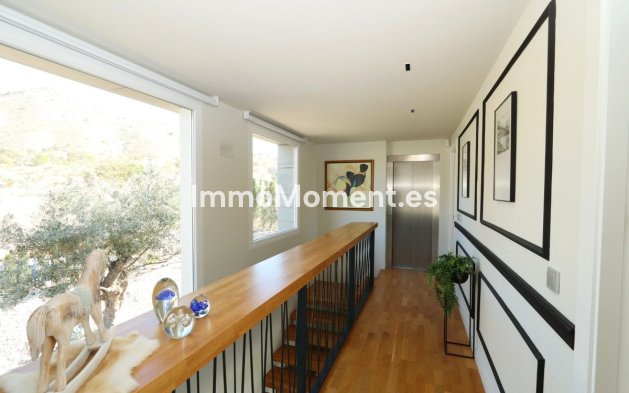 Resale - Villa - Finestrat