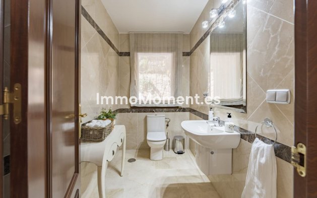 Revente - Villa - Marbella - Nueva Andalucía