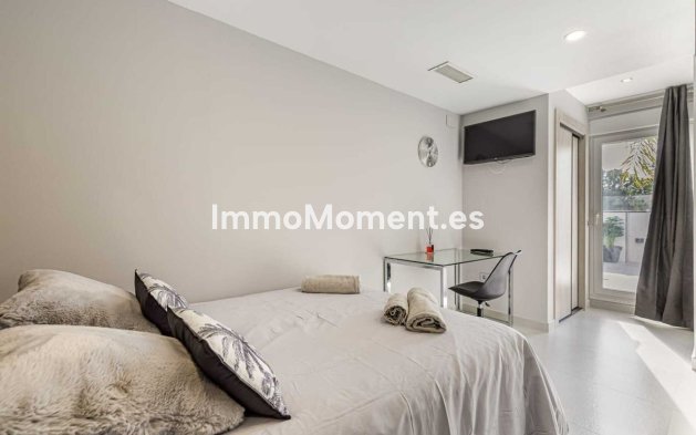 Revente - Appartement - Marbella - Nueva Andalucía