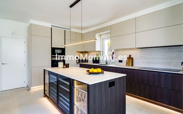 Revente - Villa - Marbella - Nueva Andalucía