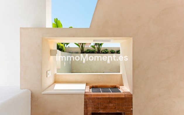 Resale - Apartment - Manilva - La Duquesa