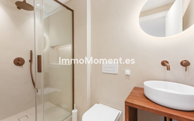 Resale - Apartment - Manilva - La Duquesa