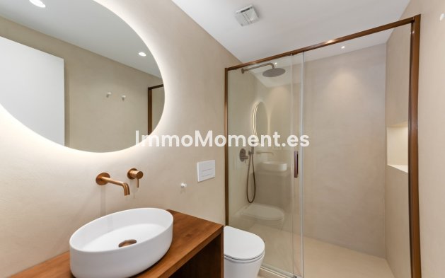 Resale - Apartment - Manilva - La Duquesa