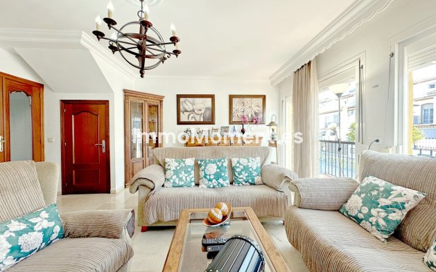 Wiederverkauf - Reihenhaus - Estepona  - Estepona Centro