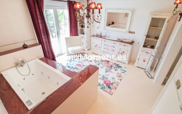 Wiederverkauf - Villa - Benahavís - Benahavís Centro