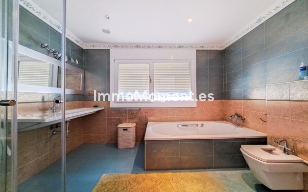 Wiederverkauf - Villa - Benahavís - Benahavís Centro