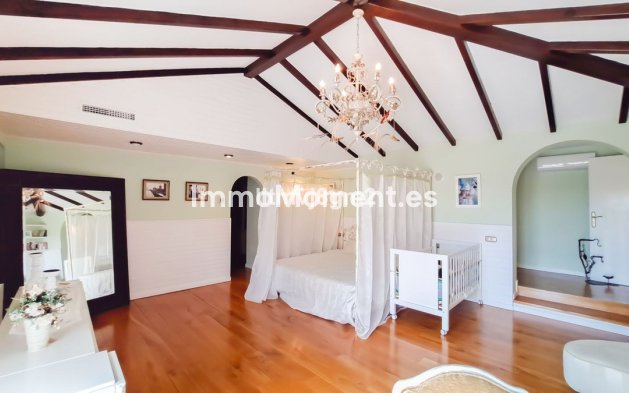 Wiederverkauf - Villa - Benahavís - Benahavís Centro