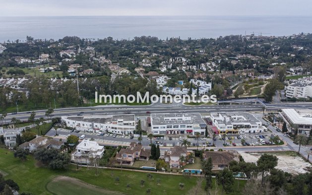 Resale - Villa - Marbella - Guadalmina Alta