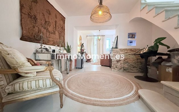 Bestaande woning - Geschakelde woning - Binnenland  - Coín