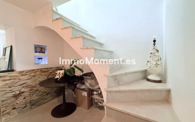 Bestaande woning - Geschakelde woning - Binnenland  - Coín