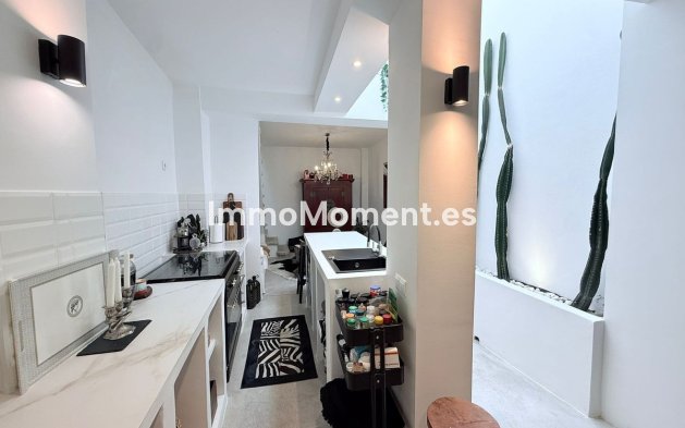 Bestaande woning - Geschakelde woning - Binnenland  - Coín