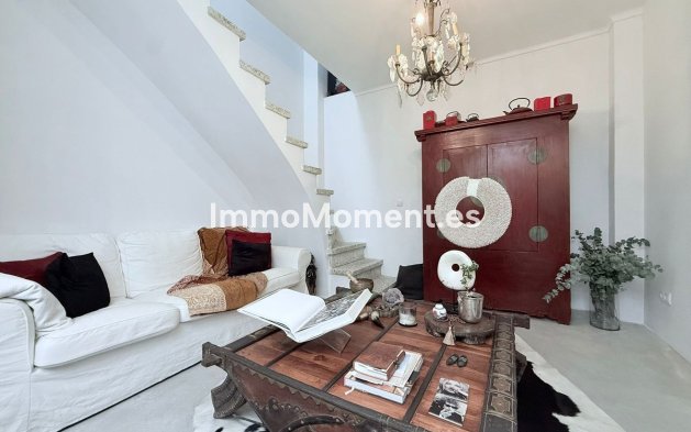 Bestaande woning - Geschakelde woning - Binnenland  - Coín