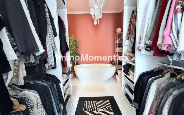 Bestaande woning - Geschakelde woning - Binnenland  - Coín