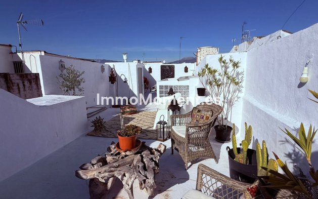 Bestaande woning - Geschakelde woning - Binnenland  - Coín