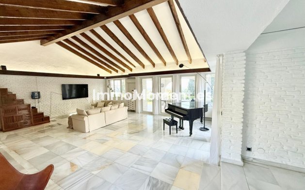 Revente - Villa - Benalmadena - Benalmadena Pueblo