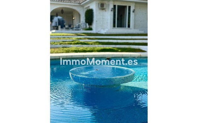 Revente - Villa - Benalmadena - Benalmadena Pueblo