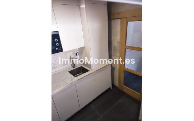 Resale - Apartment - Fuengirola - Fuengirola Centro