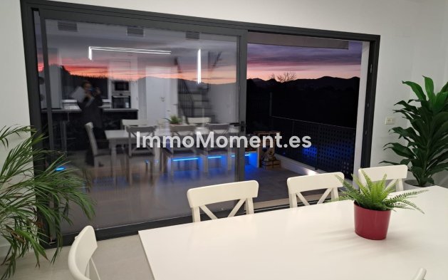 Reventa - Adosado - Interior  - Alhaurín de la Torre