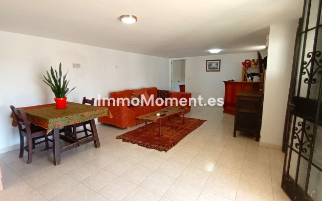 Resale - Villa - Benalmadena - Benalmadena Centro