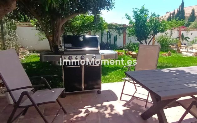 Resale - Villa - Benalmadena - Benalmadena Centro