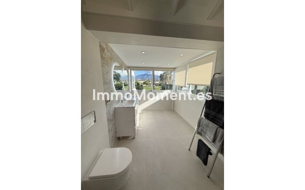 Revente - Villa - Marbella - Guadalmina Alta