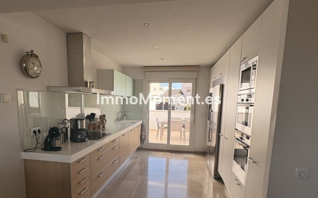 Resale - Apartment - Benalmadena - Torrequebrada