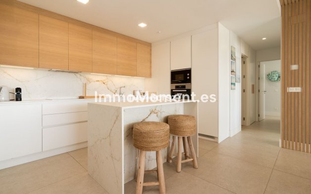 Resale - Apartment - Benahavís - Benahavís Centro